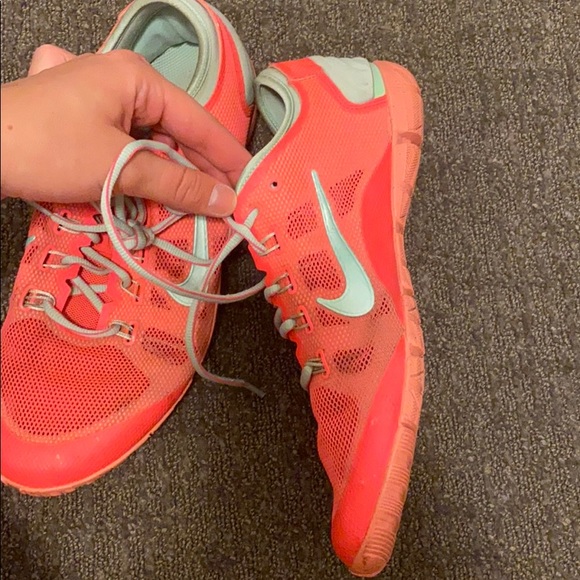 Nike running shoes - Picture 2 of 2